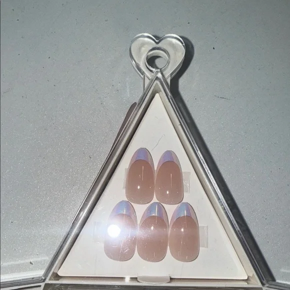 The Complete Gel Manicure Kit - Press-On Nails